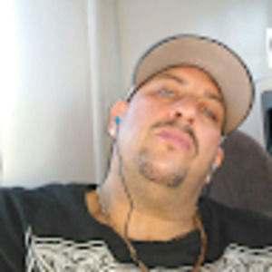 Meet your Posher, Luis blue